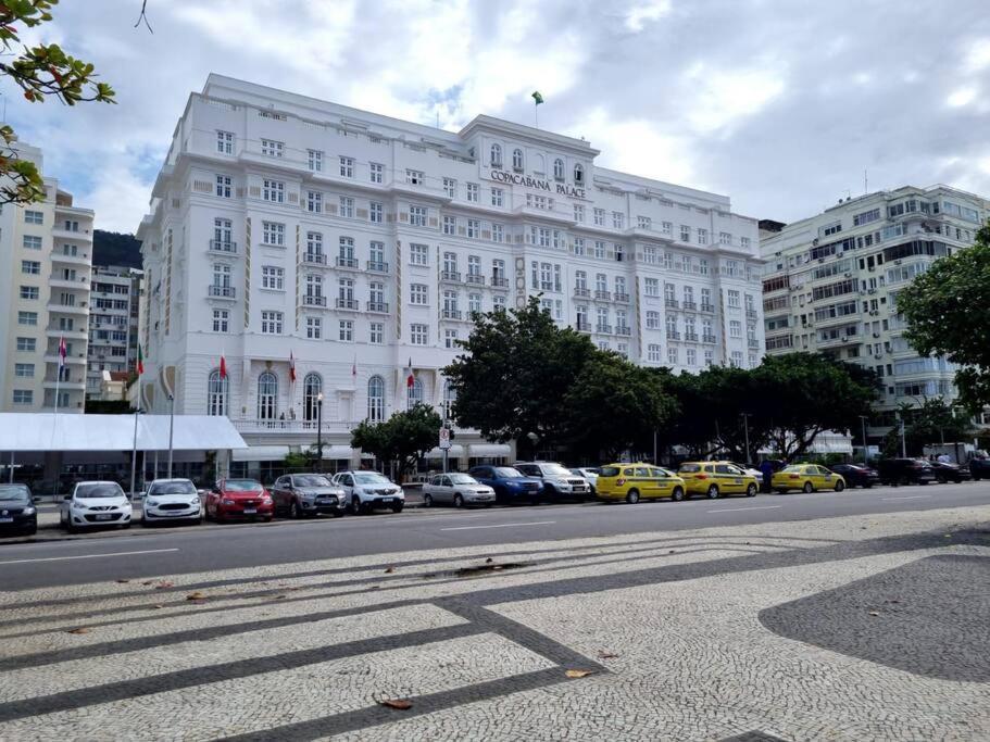 Apartamento Em Copacabana A 100 Metros Da Praia ริโอเดจาเนโร ภายนอก รูปภาพ