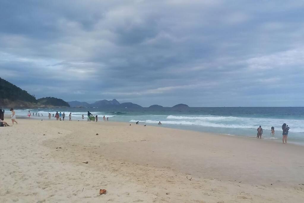 Apartamento Em Copacabana A 100 Metros Da Praia ริโอเดจาเนโร ภายนอก รูปภาพ
