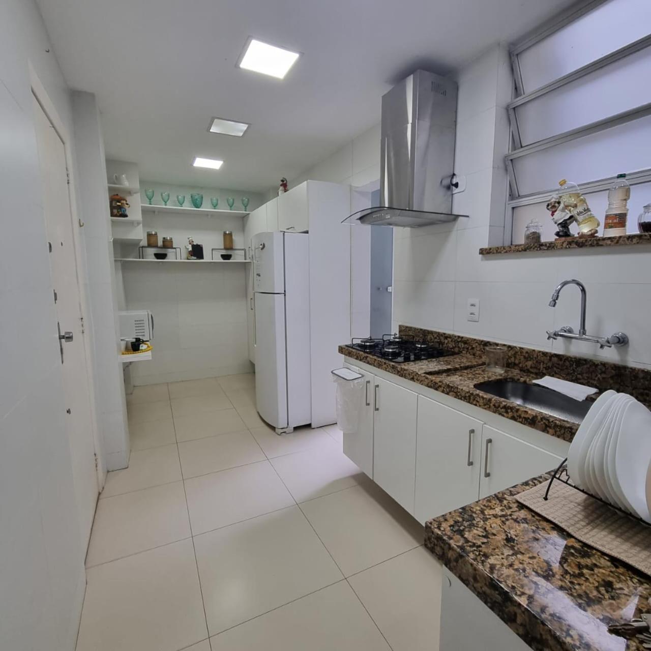Apartamento Em Copacabana A 100 Metros Da Praia ริโอเดจาเนโร ภายนอก รูปภาพ